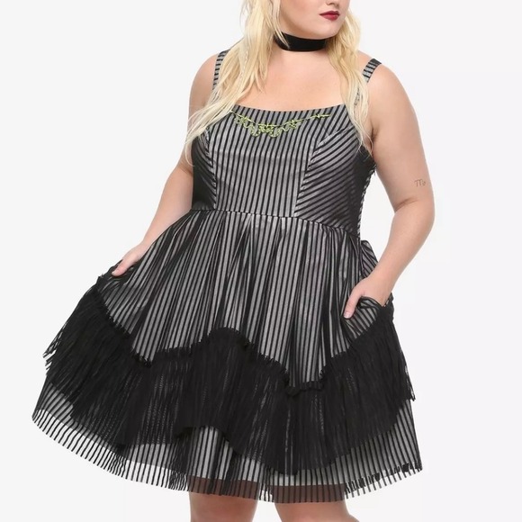 Beetlejuice Striped Halloween Costume Party Cosplay Sleeveless Dress Size 22 - Picture 1 of 16